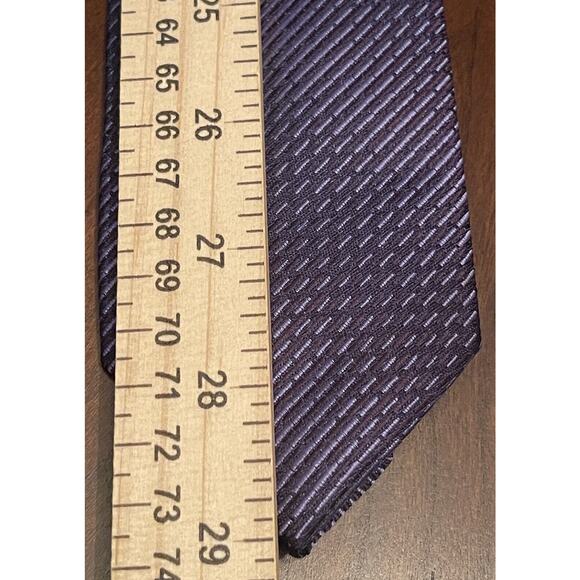Van Heusen Purple 100% Microfiber Men’s Neck Tie Made In China - Picture 5 of 9
